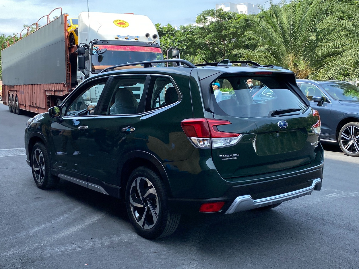 subaru forester 2023 lan dau lo dien tai viet nam