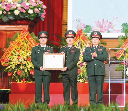 MB vinh dự đón nhận Huân chương Bảo vệ Tổ quốc hạng Nhất