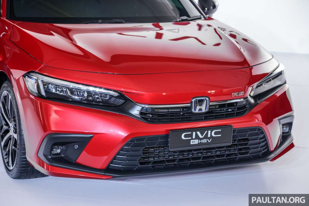 Honda Civic bản hybrid có giá khoảng 900 triệu đồng