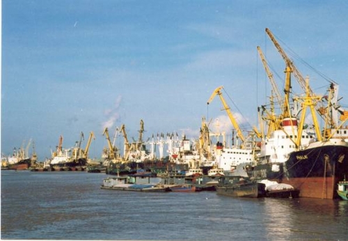 Gia tăng sức bật cho kinh tế cảng