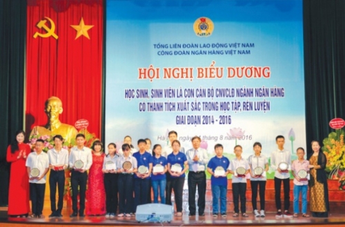 Công đoàn Ngân hàng Việt Nam: Nhìn lại và hướng tới