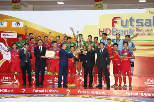 Sanvinest Sanatech Khánh Hòa vô địch Giải Futsal HDBank