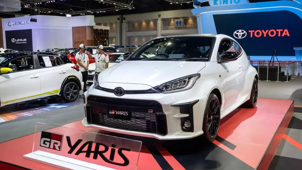 can canh toyota gr yaris 2020