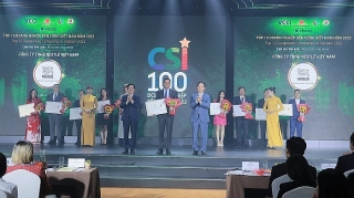 Nestlé Việt Nam được vinh danh Doanh nghiệp Bền vững nhất Việt Nam 2022 trong lĩnh vực sản xuất