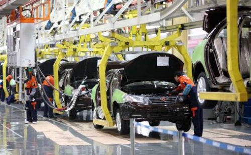 Công nghiệp ô tô Việt: Vẫn “giậm chân tại chỗ”